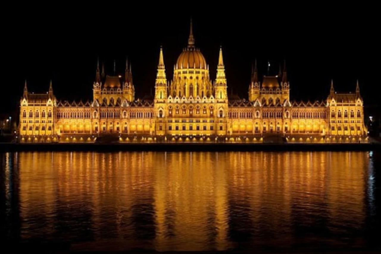 Kastely Apartments - Buda Castle Budapest Bagian luar foto